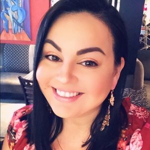 Meet your Posher, Renée